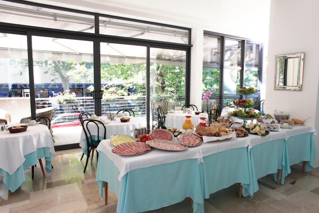 Hotel Acropolis Cattolica Eksteriør billede
